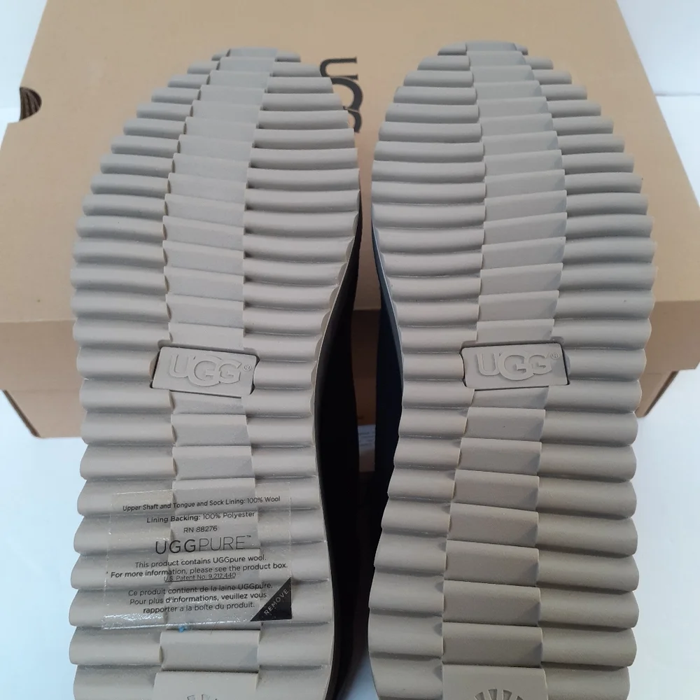 UGG Birch Lace up Boots Sz 10